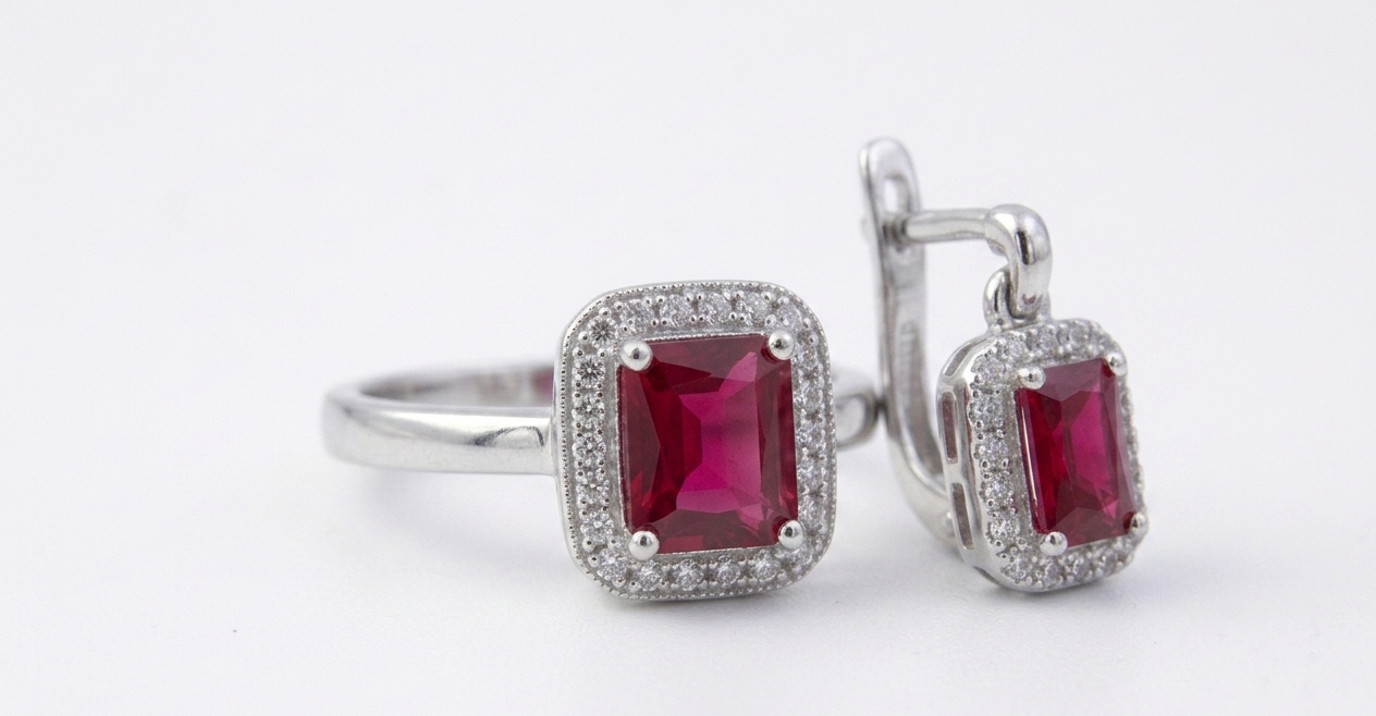 Stylish Matching Ring & Earrings Set for Women