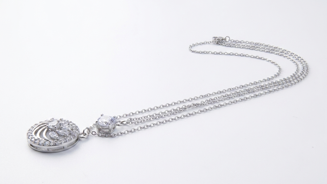 Minimalist Pendant – Timeless Design